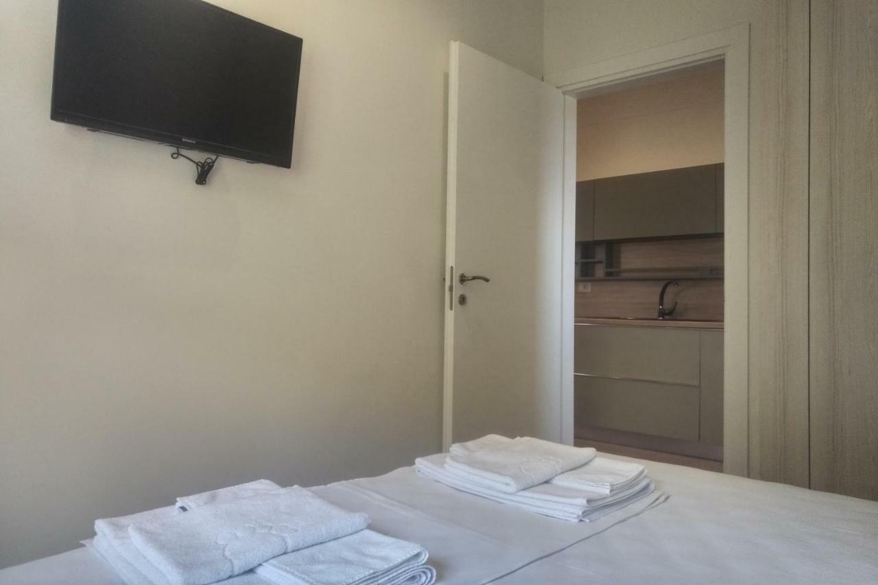 Deluxe Sea Apartment Vlorë Exterior foto